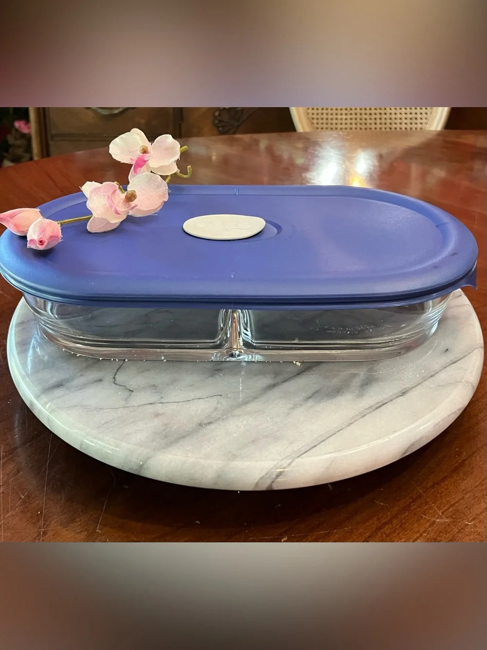 VTG Pyrex 8301 Oval Divided Glass Food Storage Dish & Blue Vented Lid 8301VPC